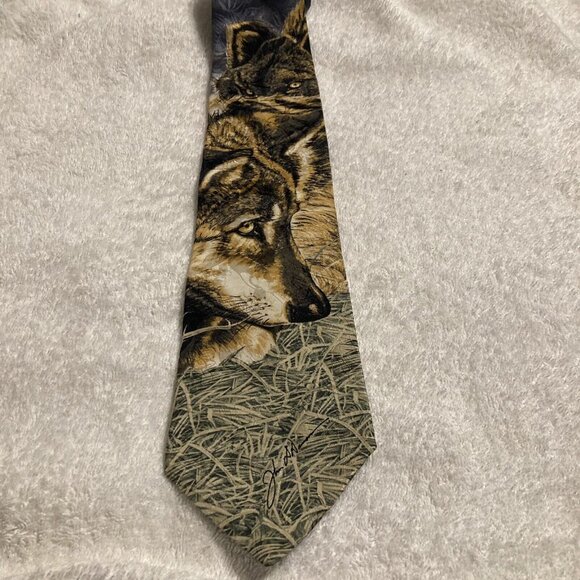 Vintage 1993 Silk Tie Endangered Species Wolves Made In United States. - Picture 2 of 7